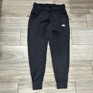 THE NORTH FACE SWEATS